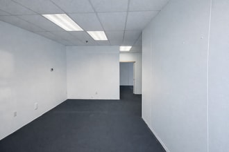 1030 Hastings St, Traverse City, MI à louer Photo intérieure- Image 2 de 4