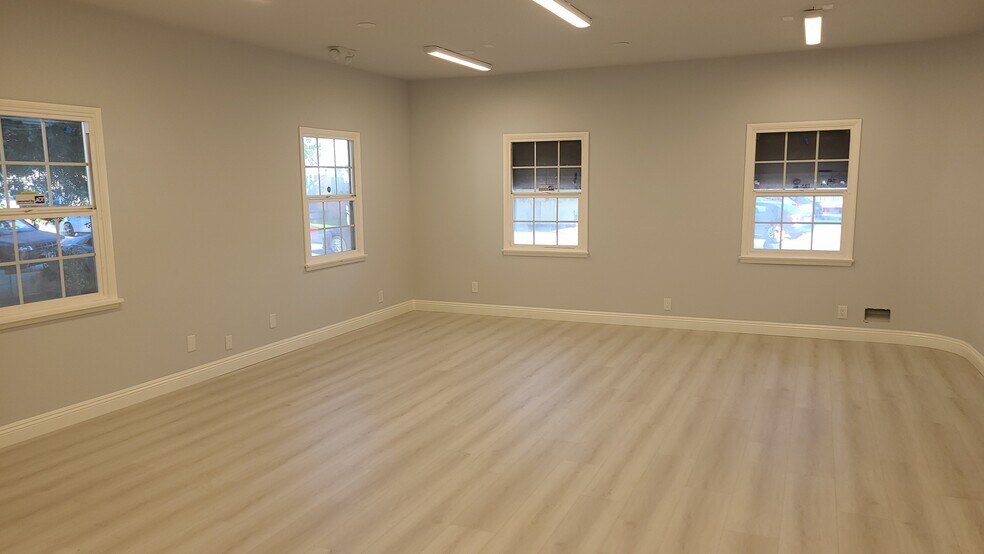 7021 Seville Ave, Huntington Park, CA à louer - Photo du bâtiment - Image 3 de 15