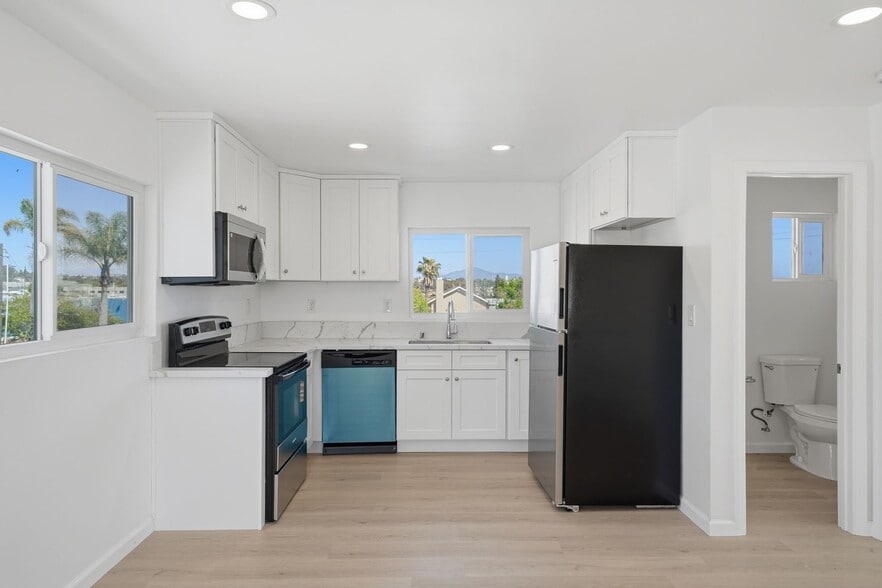 3153-55 G St, San Diego, CA for sale - Interior Photo - Image 3 of 21