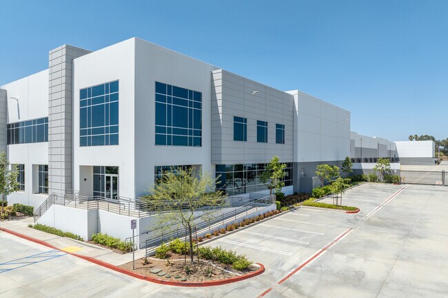 Plus de détails pour 19972 Patterson Ave, Perris, CA - Industriel à louer