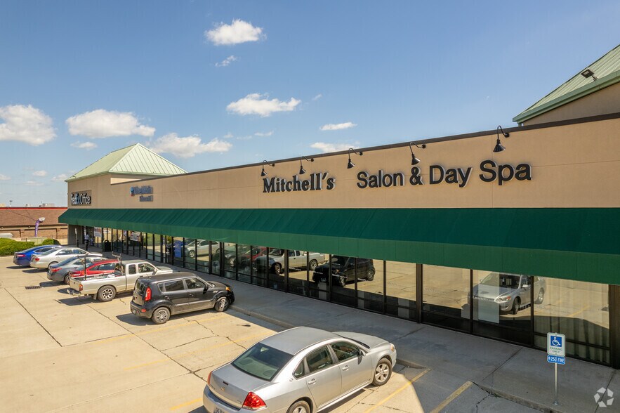 11330-11338 Princeton Pike, Cincinnati, OH à louer - Photo du bâtiment - Image 2 de 4