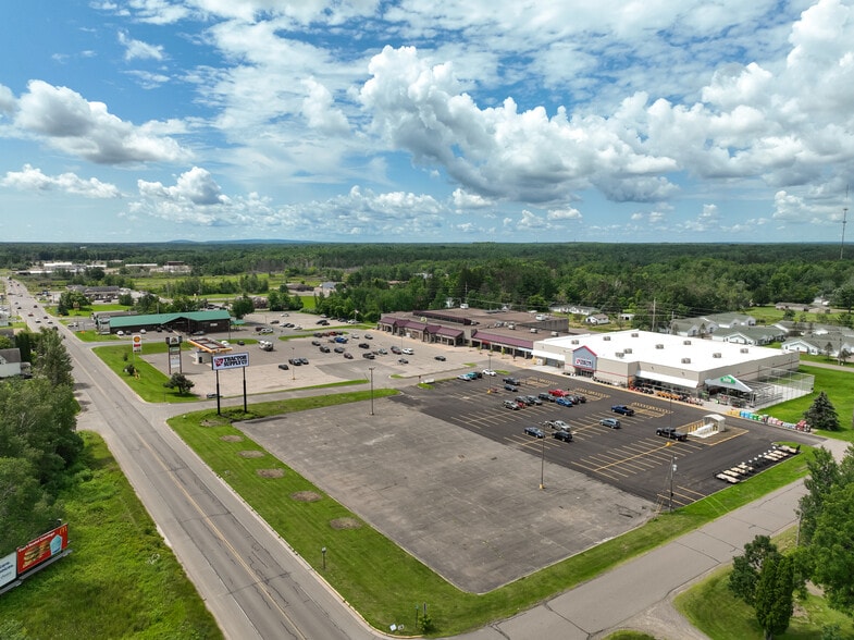 500 W 9th St N, Ladysmith, WI for lease - Building Photo - Image 3 of 4