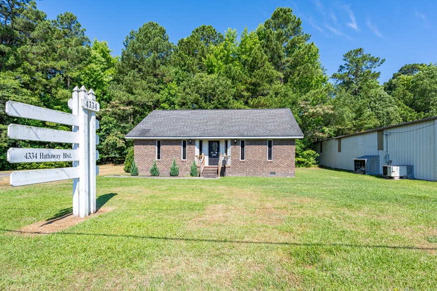 4334 S Hathaway Blvd, Rocky Mount, NC à louer - Photo du bâtiment - Image 2 de 22