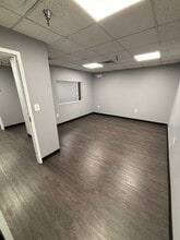 14101 Parke Long Ct, Chantilly, VA for lease Interior Photo- Image 1 of 4