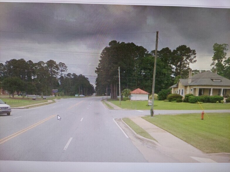 504 N Main St, Sylvester, GA à vendre - Photo du bâtiment - Image 3 de 4