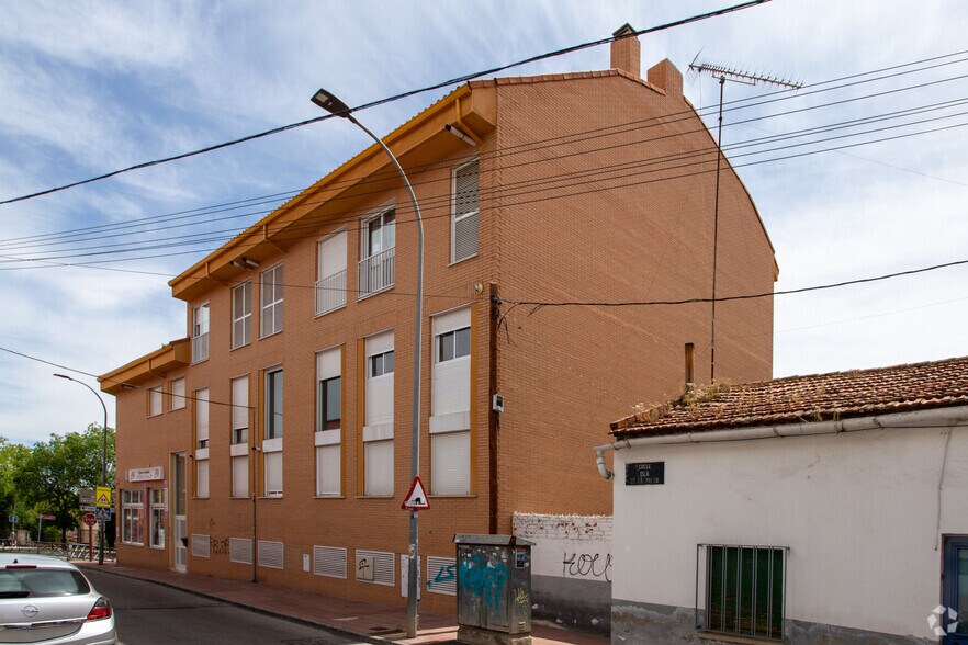 Retail in San Sebastián de los Reyes, Madrid for lease - Building Photo - Image 2 of 9