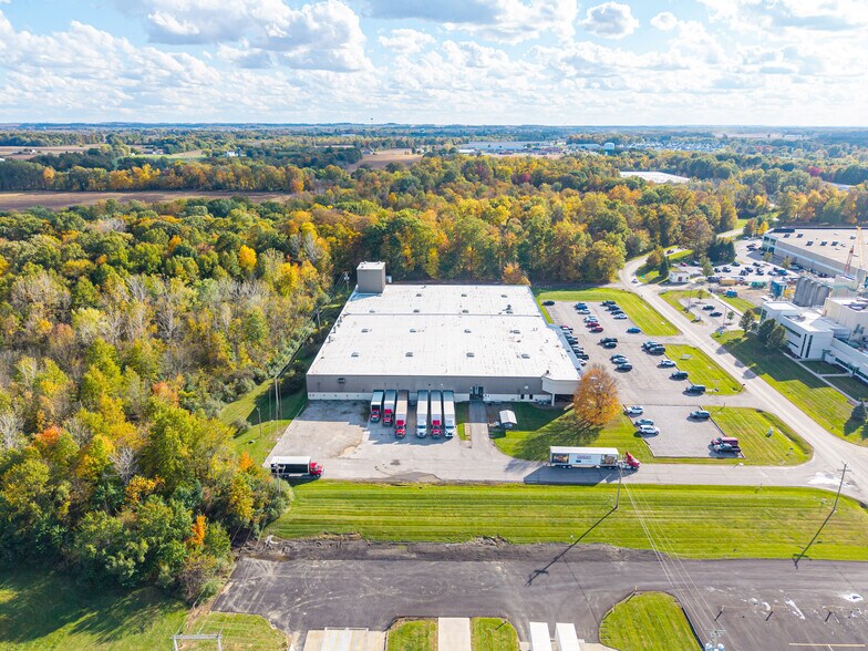 1120 O'Neill Dr, Hebron, OH à louer - Photo principale - Image 1 de 4