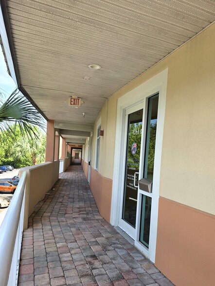 601 N Congress Ave, Delray Beach, FL for lease - Building Photo - Image 3 of 34