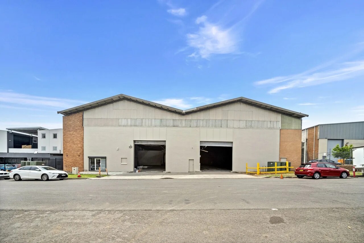 204 Hume Highway, Greenacre for lease Primary Photo- Image 1 of 7