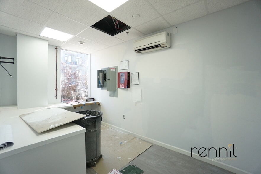 3415 Farragut Rd, Brooklyn, NY for lease - Building Photo - Image 3 of 33