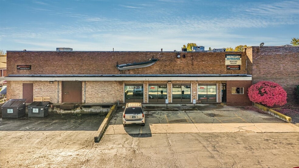 879 Bedford Rd, Morris, IL for lease - Building Photo - Image 1 of 19