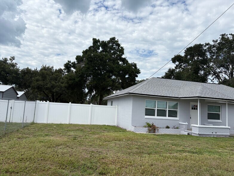 36931 State Road 54, Zephyrhills, FL à louer - Photo du bâtiment - Image 3 de 5