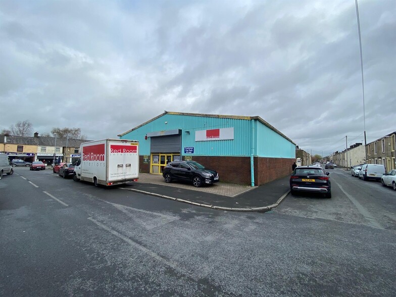 Oak St, Oswaldtwistle for sale - Primary Photo - Image 1 of 7