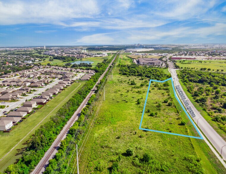 Marketplace Avenue, Kyle, TX à vendre - Photo du bâtiment - Image 3 de 4