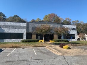 3800 Camp Creek Pky SW, Atlanta, GA for lease Building Photo- Image 1 of 1