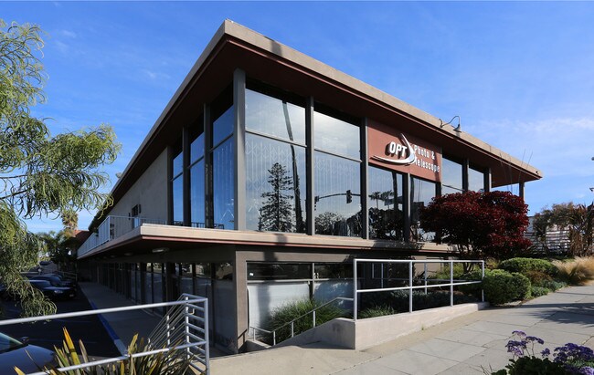 Plus de détails pour 918 Mission Ave, Oceanside, CA - Coworking à louer