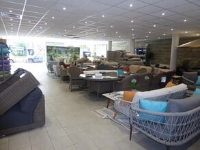 22-24 New Zealand Ave, Walton On Thames for lease Interior Photo- Image 1 of 2