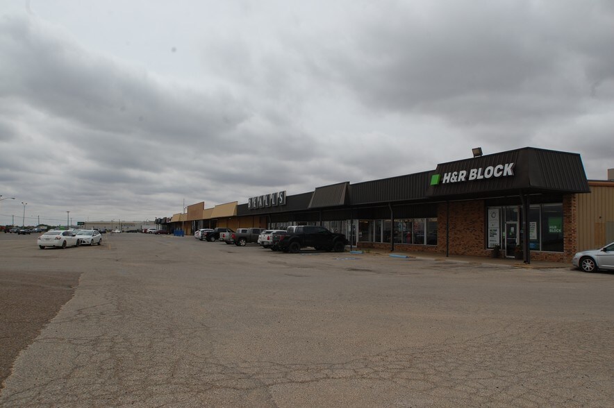 2406 Lubbock Hwy, Lamesa, TX à louer - Photo du bâtiment - Image 3 de 9
