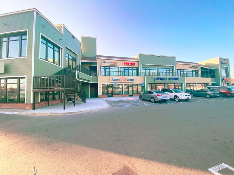 2210-2240 E Plaza Blvd, National City, CA à louer - Photo du bâtiment - Image 2 de 15