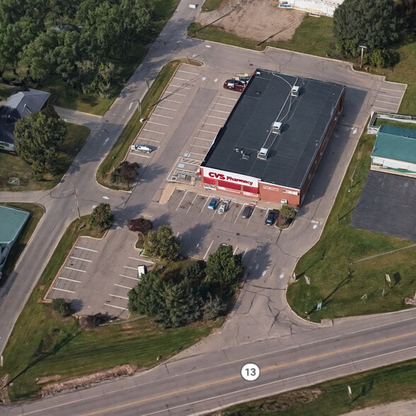 618 S Main St, North Webster, IN à vendre - Photo du bâtiment - Image 2 de 4