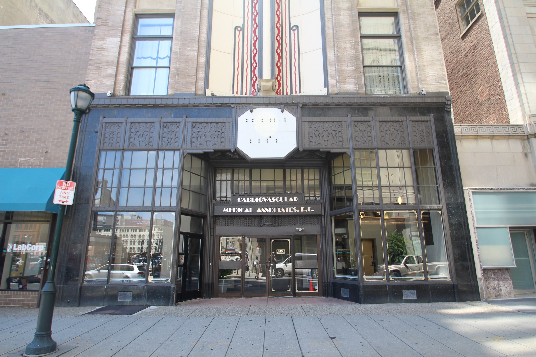 818-820 Chestnut St, Philadelphia, PA à louer Photo du bâtiment- Image 1 de 4