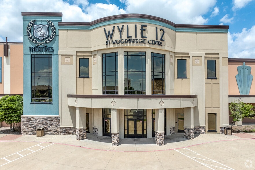 15-Property NNN-Leased Movie Theaters portfolio of 15 properties for sale on LoopNet.ca - Building Photo - Image 2 of 22