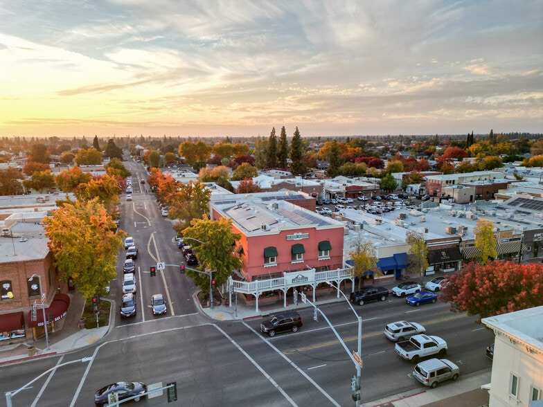 456 Clovis Ave, Clovis, CA for lease - Building Photo - Image 2 of 7