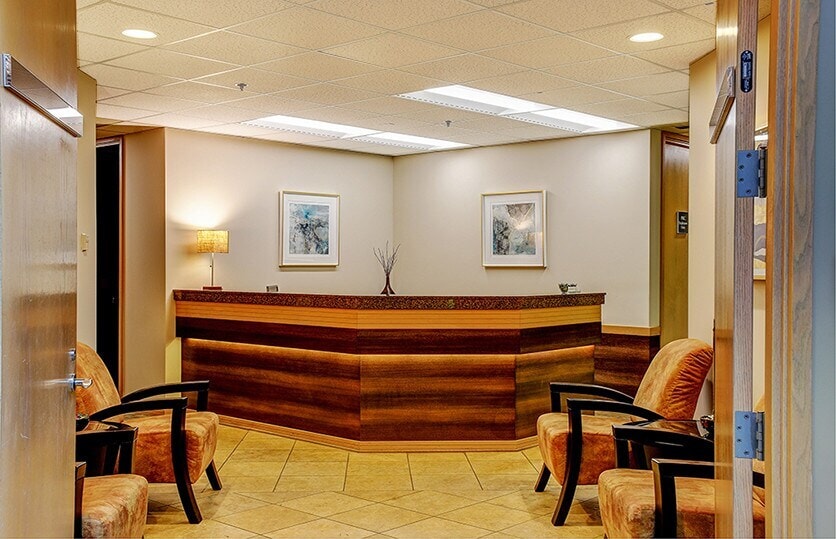 19125 North Creek Pky, Bothell, WA for lease Primary Photo- Image 1 of 6