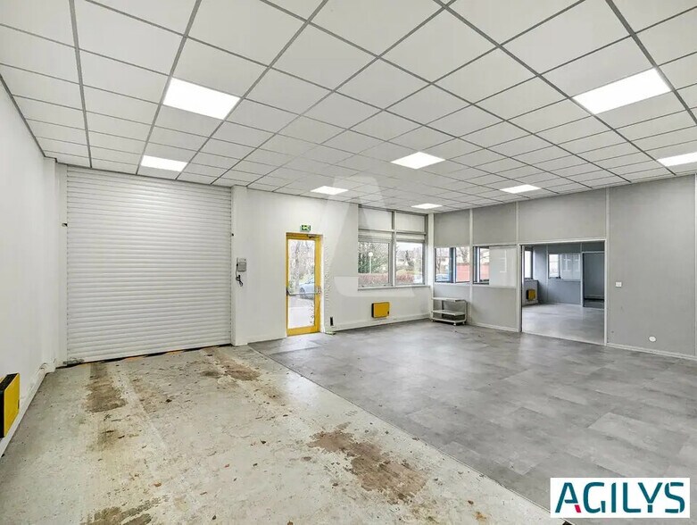 Flex dans Les Ulis à louer - Photo du bâtiment - Image 2 de 13
