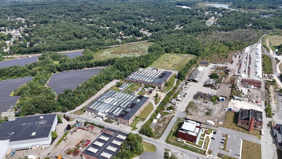 400 Iron Horse Park, North Billerica, MA for sale - Building Photo - Image 3 of 11