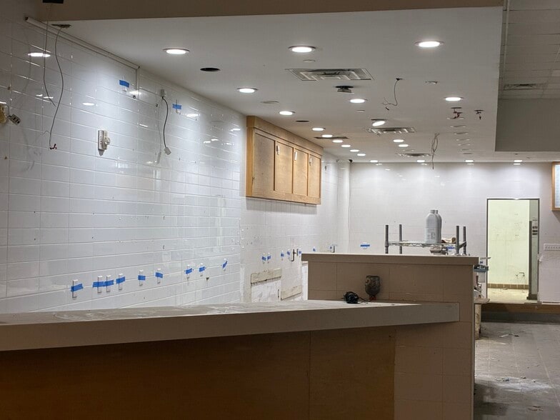 1223 Surf Ave, Brooklyn, NY for lease - Interior Photo - Image 3 of 3