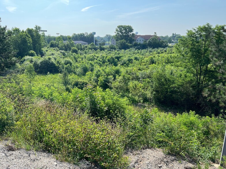 11152 Triggs rd, Brookville, OH for sale - Building Photo - Image 2 of 5