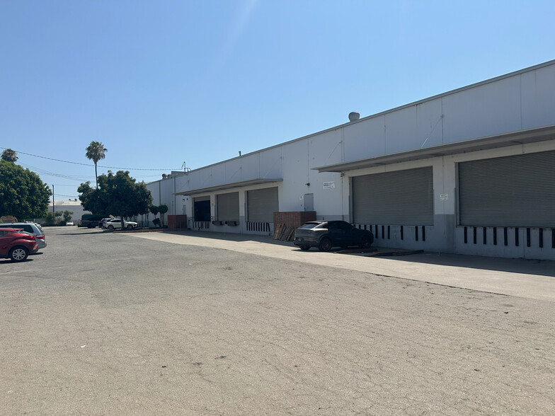 1439 S Herbert Ave, Commerce, CA for sale - Building Photo - Image 2 of 16