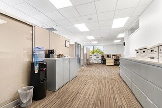 115 Clover St, Holland, MI for lease Interior Photo- Image 2 of 6