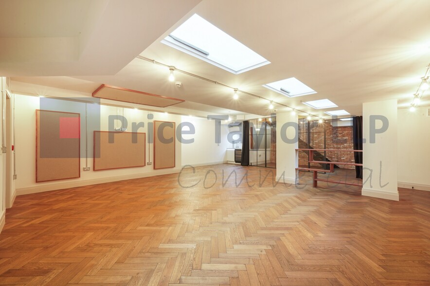 17 Barnsbury Terrace Ter, London for lease - Building Photo - Image 3 of 19