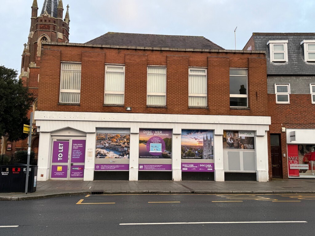 39-43 High St, St Neots for lease Building Photo- Image 1 of 2