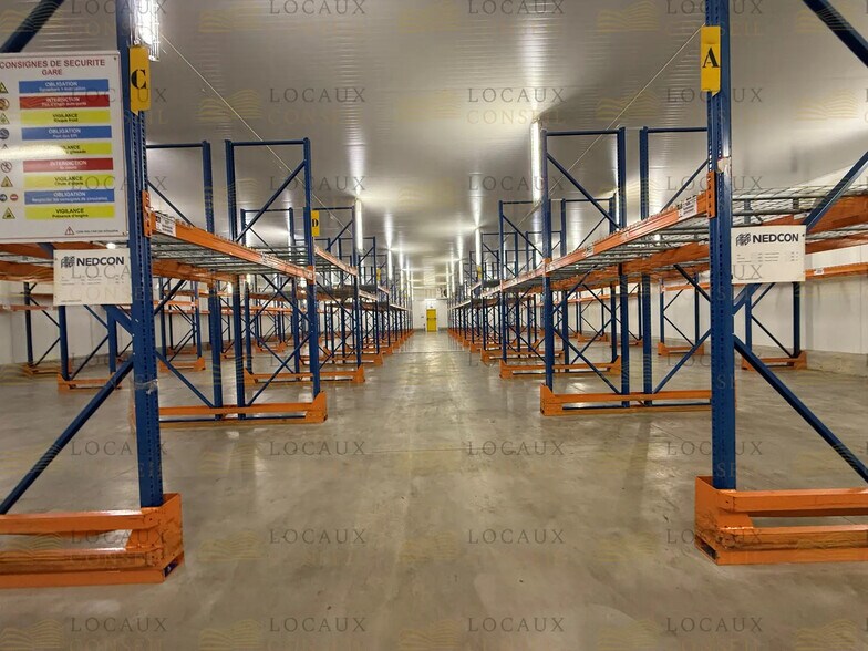 Flex in SAINT-OUEN-L'AUMONE for lease - Interior Photo - Image 3 of 13