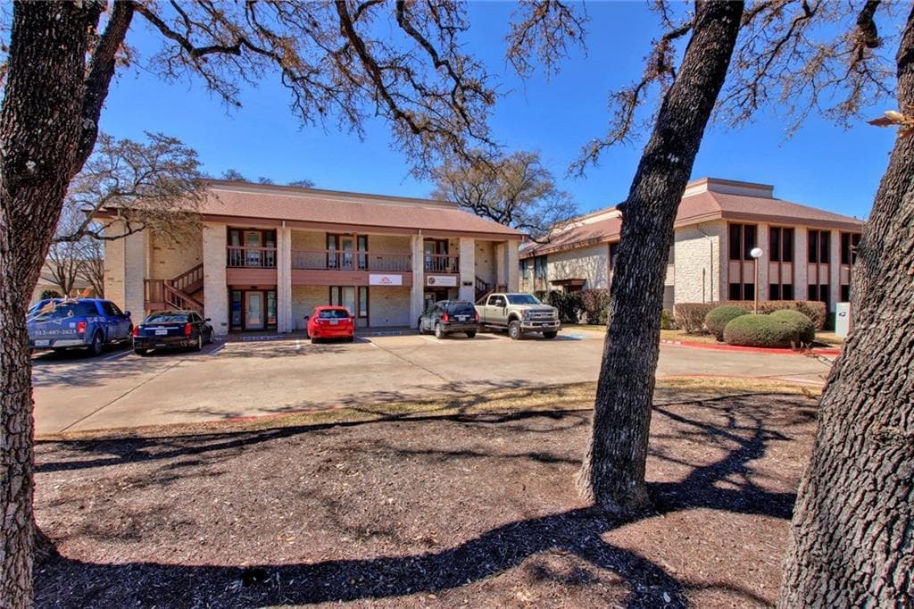 12343 Hymeadow Dr, Austin, TX 78750 - Unit C & E -  - Interior Photo - Image 1 of 18