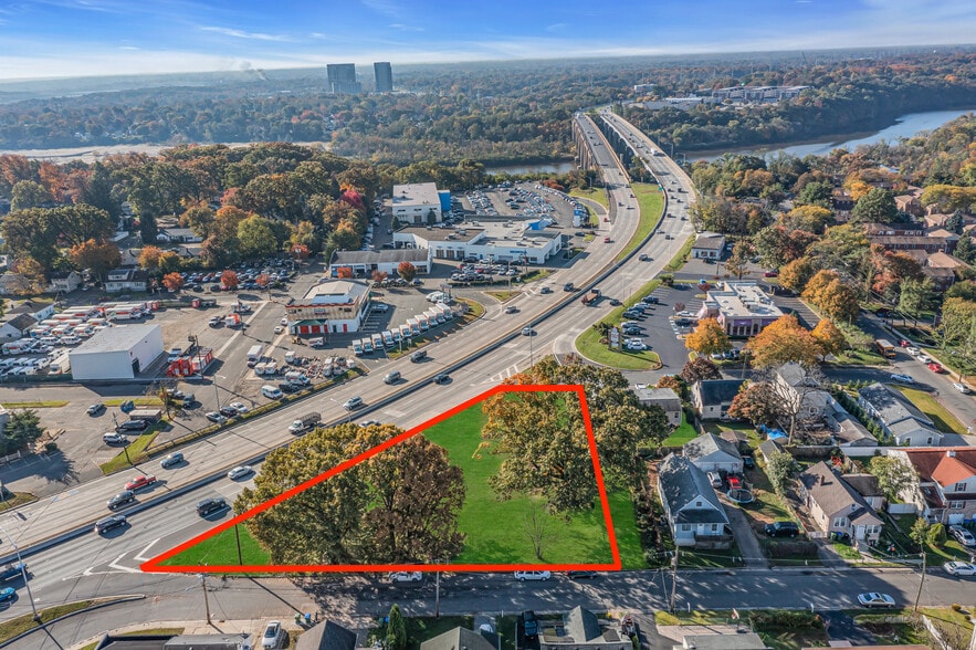 43 Raymond St, Edison, NJ for lease - Aerial - Image 2 of 7