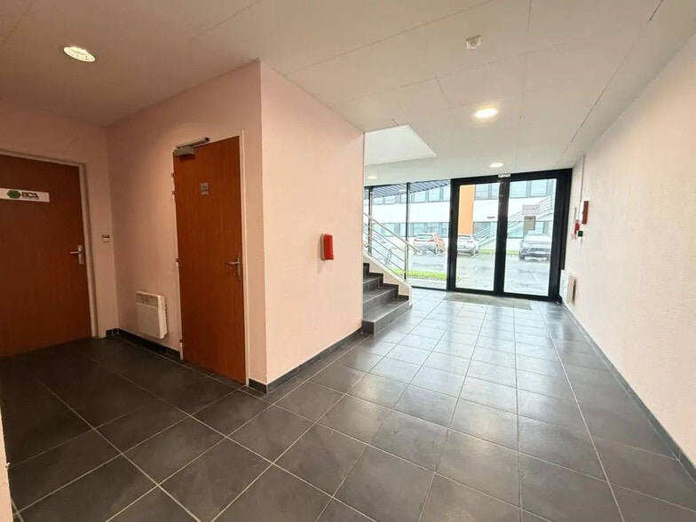 Bureau dans Rezé à vendre - Hall d’entrée - Image 3 de 3