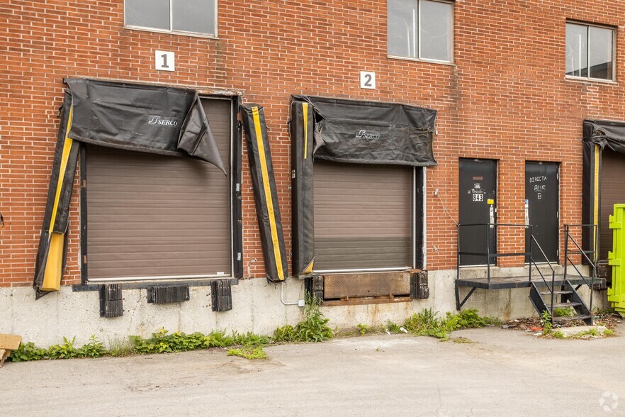 837-845 Rue Tecumseh, Dollard-des-Ormeaux, QC for lease - Building Photo - Image 3 of 8