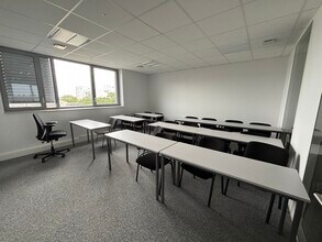 31 Rue Guy Ropartz, Rennes for lease Interior Photo- Image 2 of 2