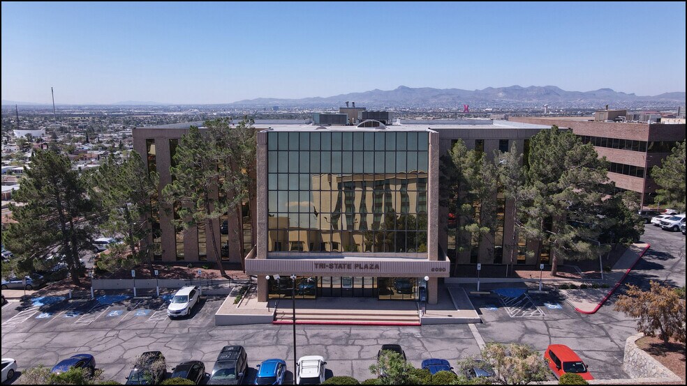 6090 Surety Dr, El Paso, TX à louer - Photo du bâtiment - Image 2 de 15