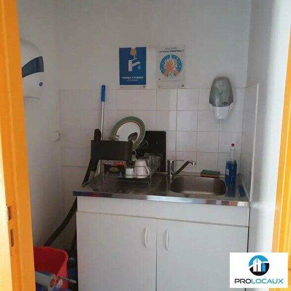 Bureau dans Grenoble à louer - Photo intérieure - Image 3 de 10