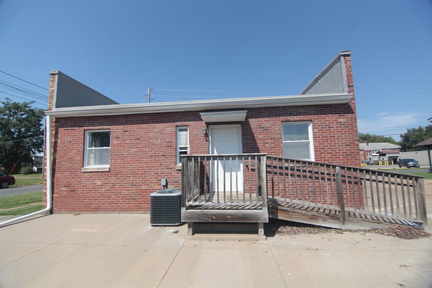 124 3rd Ave W, Milan, IL for sale - Building Photo - Image 3 of 29