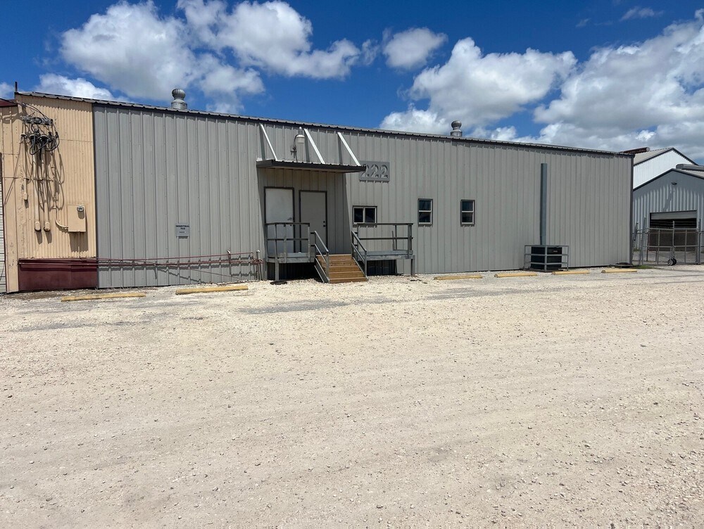 222 Hereford Rd, Corpus Christi, TX for lease Building Photo- Image 1 of 12
