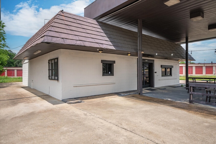 1907 W Oak St, Palestine, TX for sale - Building Photo - Image 2 of 39