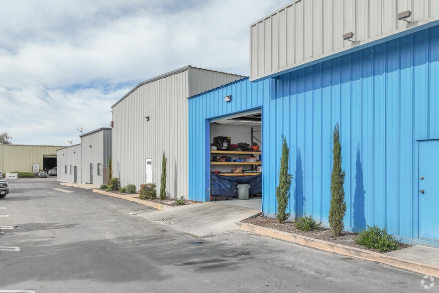 1217 S Blosser Rd, Santa Maria, CA for sale - Building Photo - Image 2 of 3