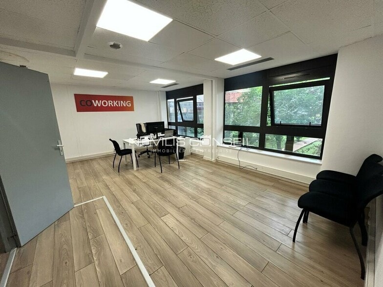 Office in Toulouse for lease - Interior Photo - Image 3 of 11