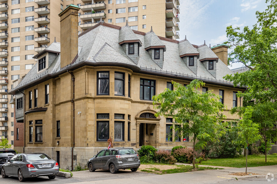 1558 Av du Docteur-Penfield, Montréal, QC for sale - Primary Photo - Image 1 of 1